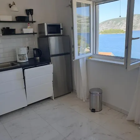 Luxury - Sunny Days Apartment